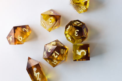 "Flurry of Blows" 7 piece dice set