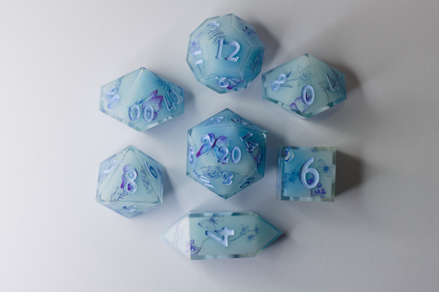 "Fluttering Dreams" 7 piece dice set