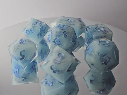 "Fluttering Dreams" 7 piece dice set